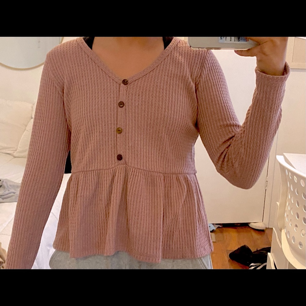 Ruffled long sleeve top!